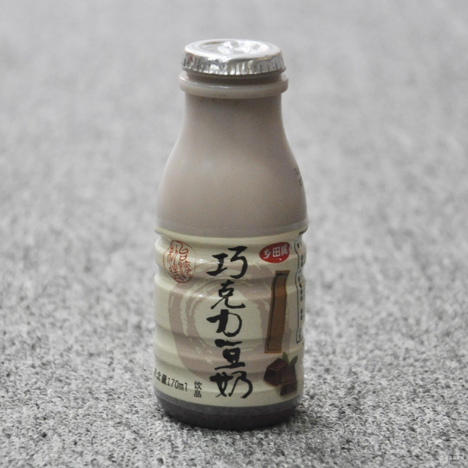 台湾进口食品休闲饮品 热销批发 乡田真巧克力豆奶170ml